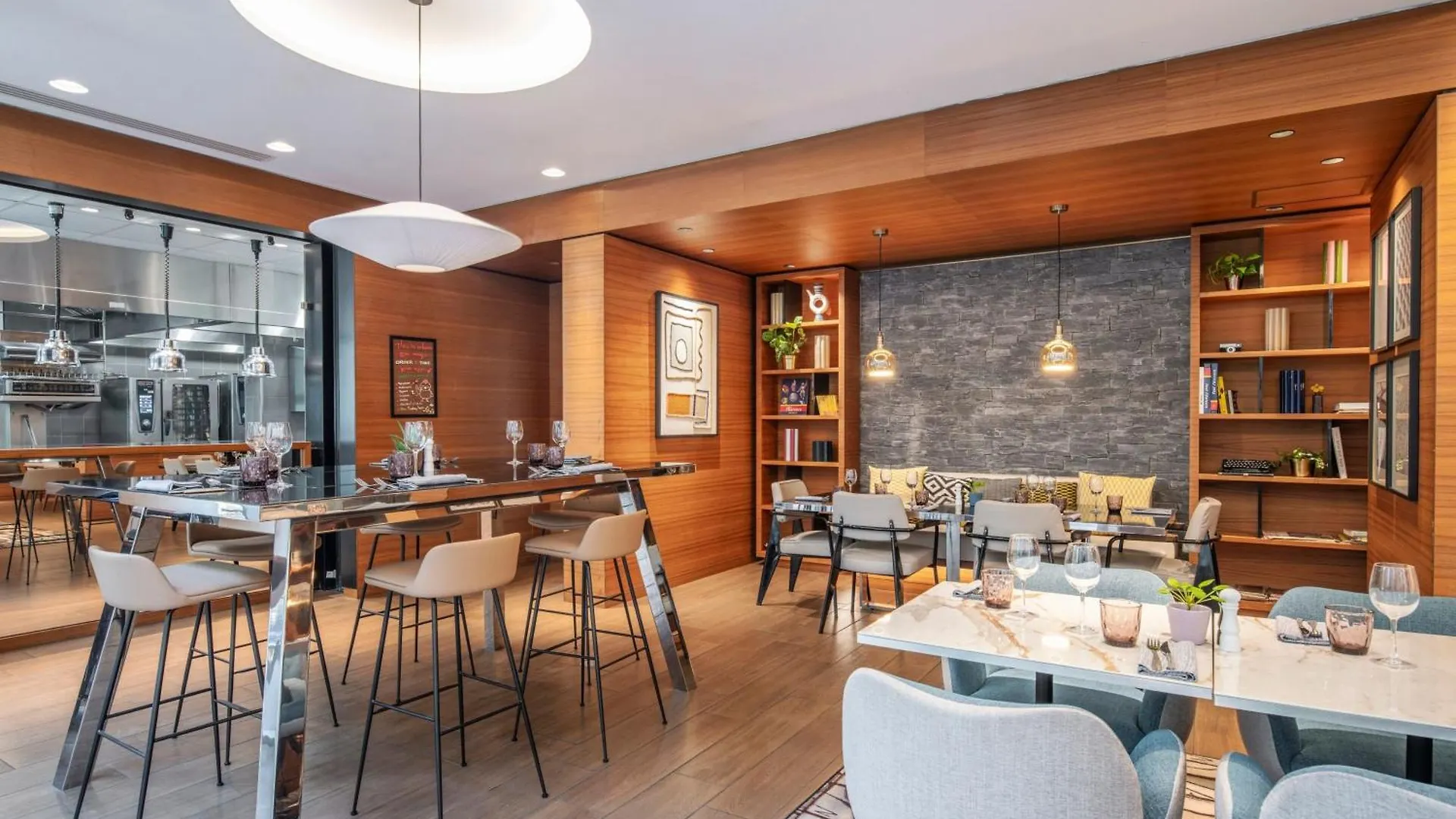 Renaissance Paris Republique Hotel & Spa