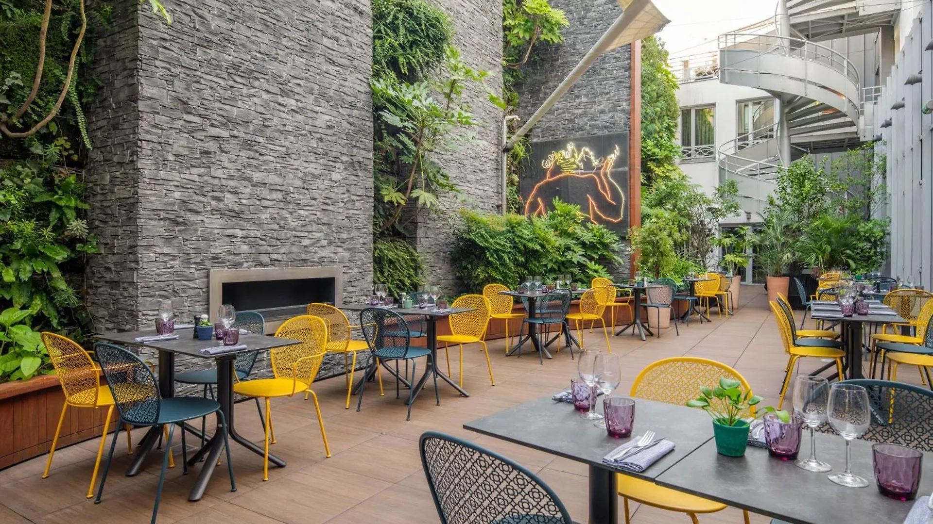 Renaissance Paris Republique Hotel & Spa