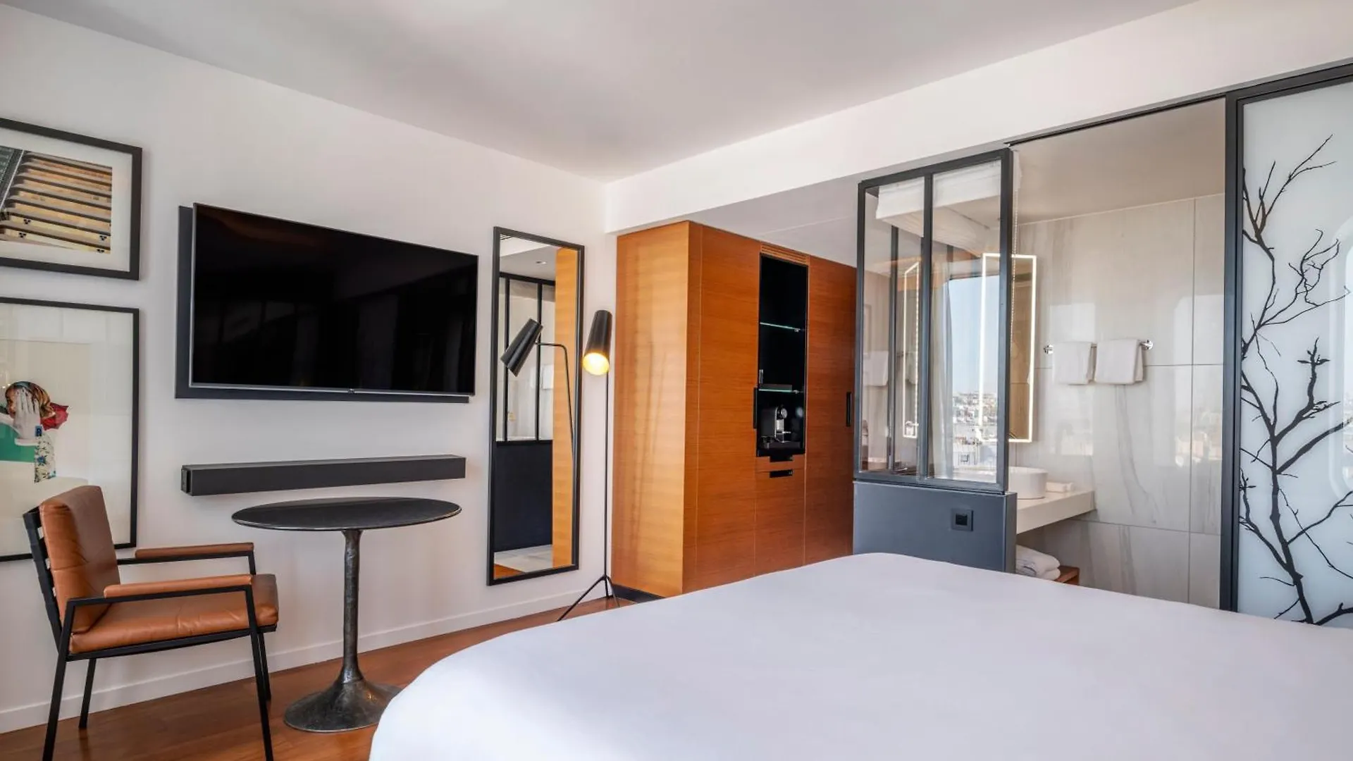 Renaissance Paris Republique Hotel & Spa