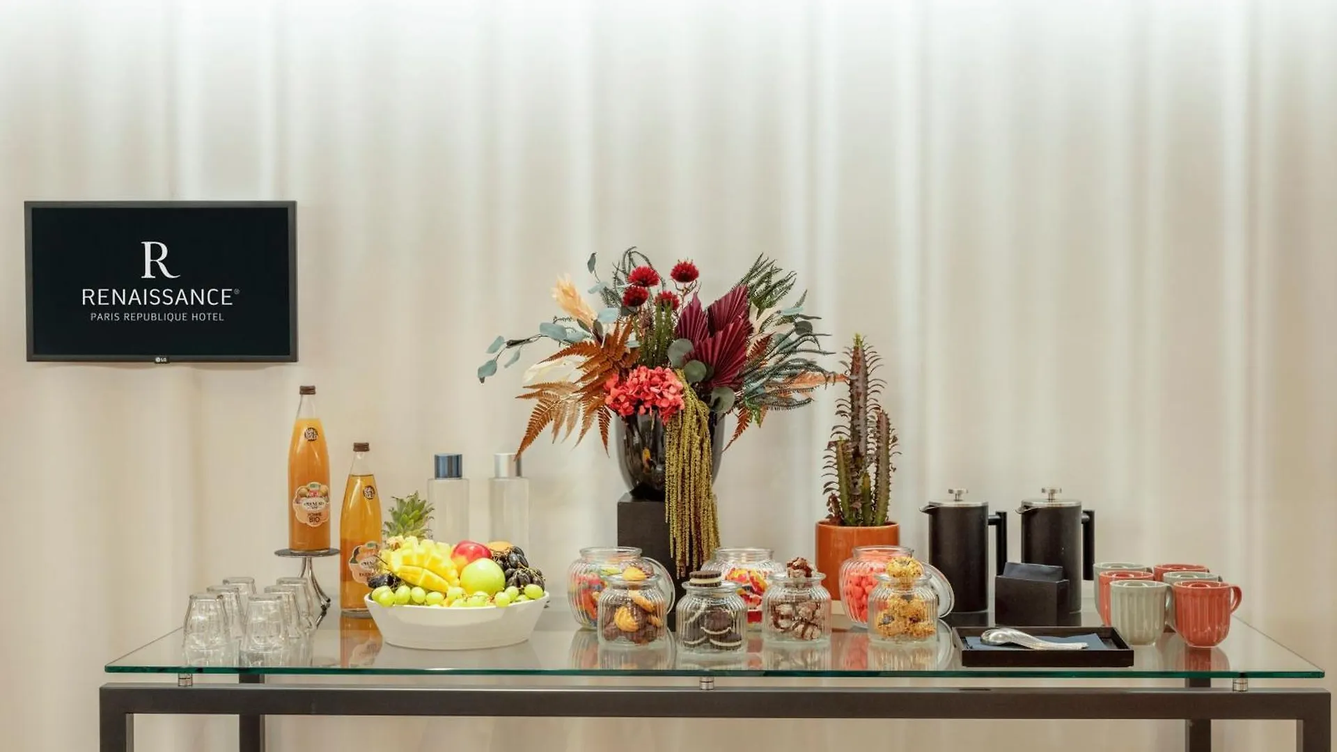 Renaissance Paris Republique Hotel & Spa