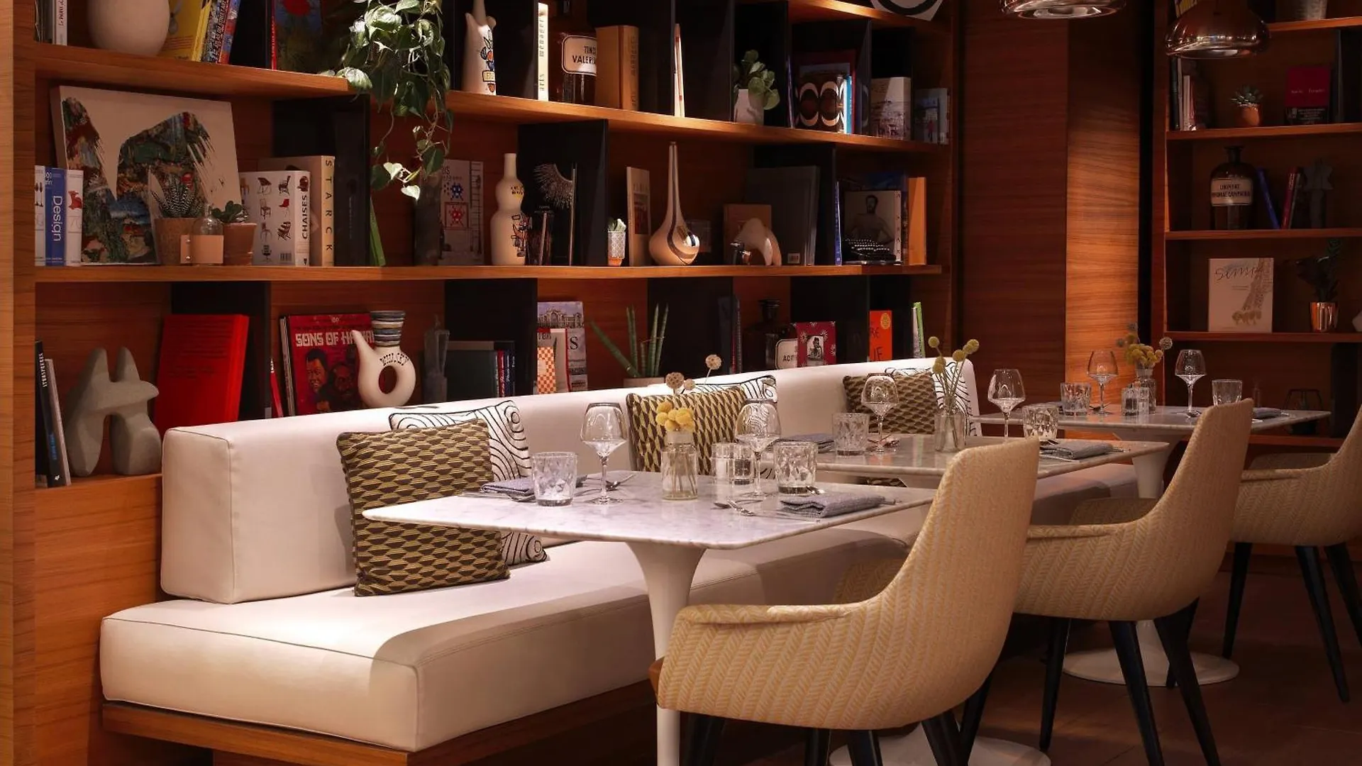 *****  Renaissance Paris Republique Hotel & Spa Francia