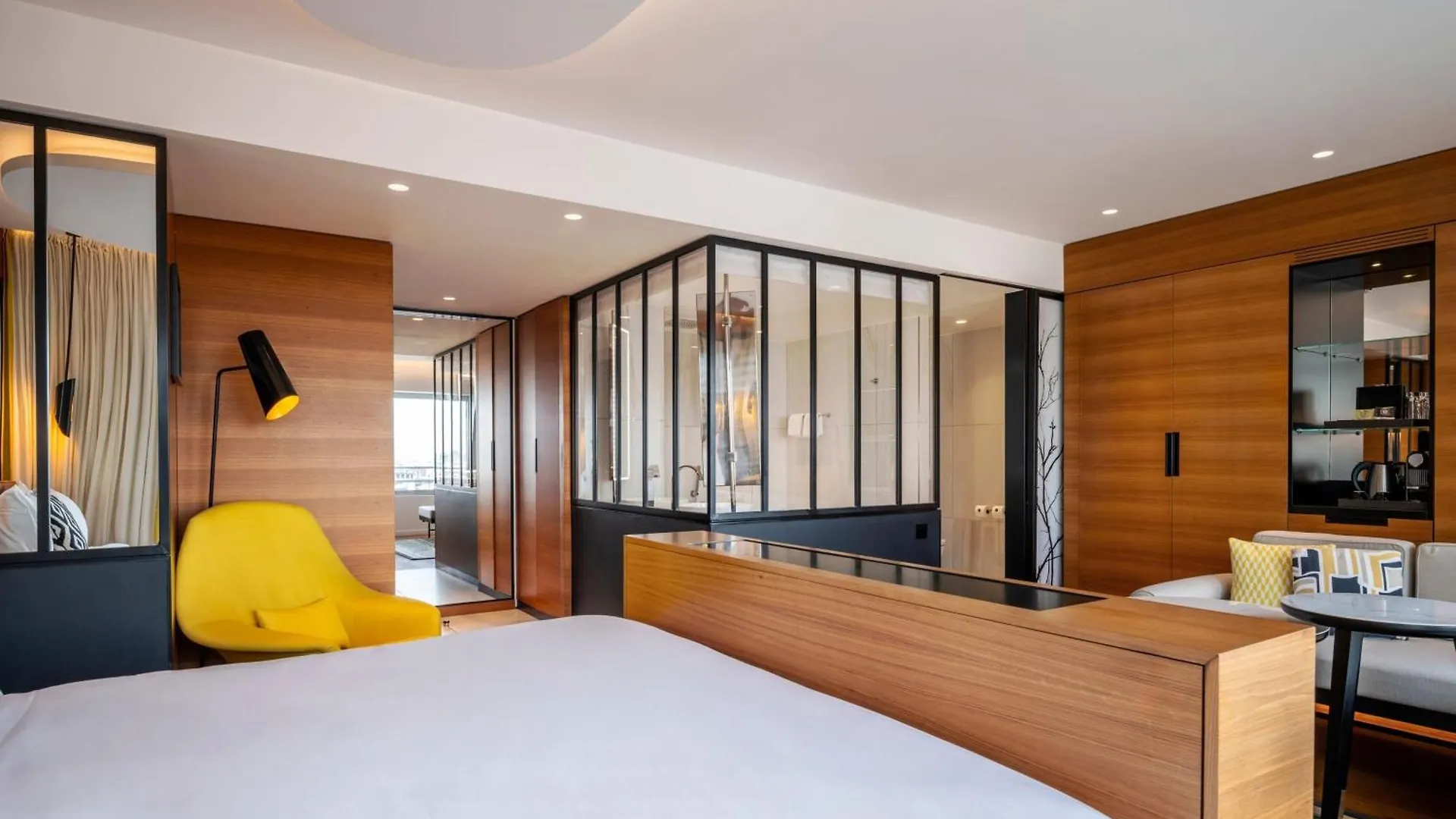 Renaissance Paris Republique Hotel & Spa França