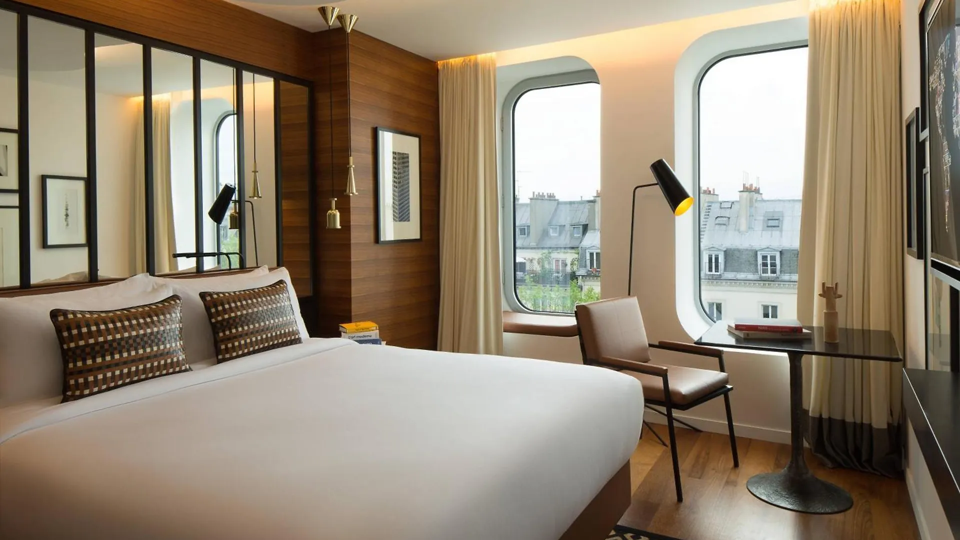 Renaissance Paris Republique Hotel & Spa