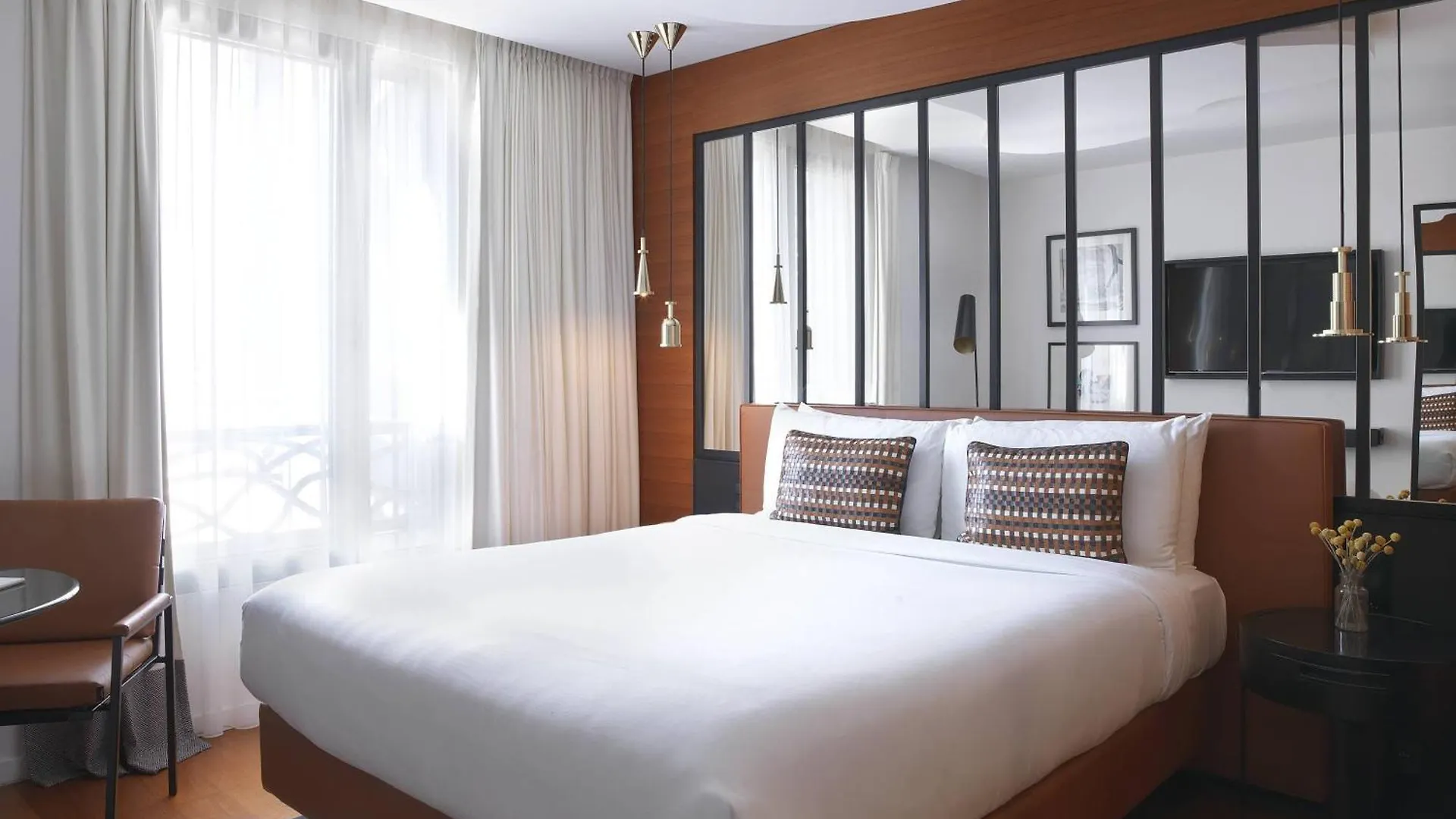 Renaissance Paris Republique Hotel & Spa